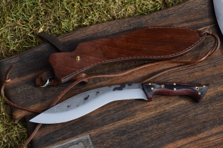 54 Ciężki nóż obozowy "KUKRI"