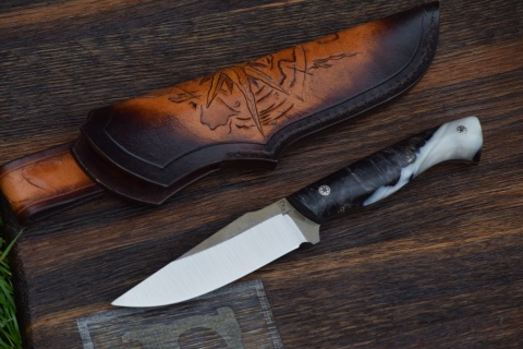 Nóż Myśliwski "HUNTER" ELMAX