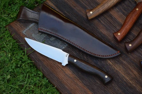 Nóż Myśliwski "HUNTER"