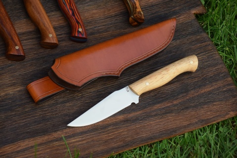 Nóż Myśliwski "HUNTER"