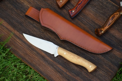 Nóż Myśliwski "HUNTER"