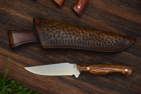 Nóż Myśliwski "HUNTER"